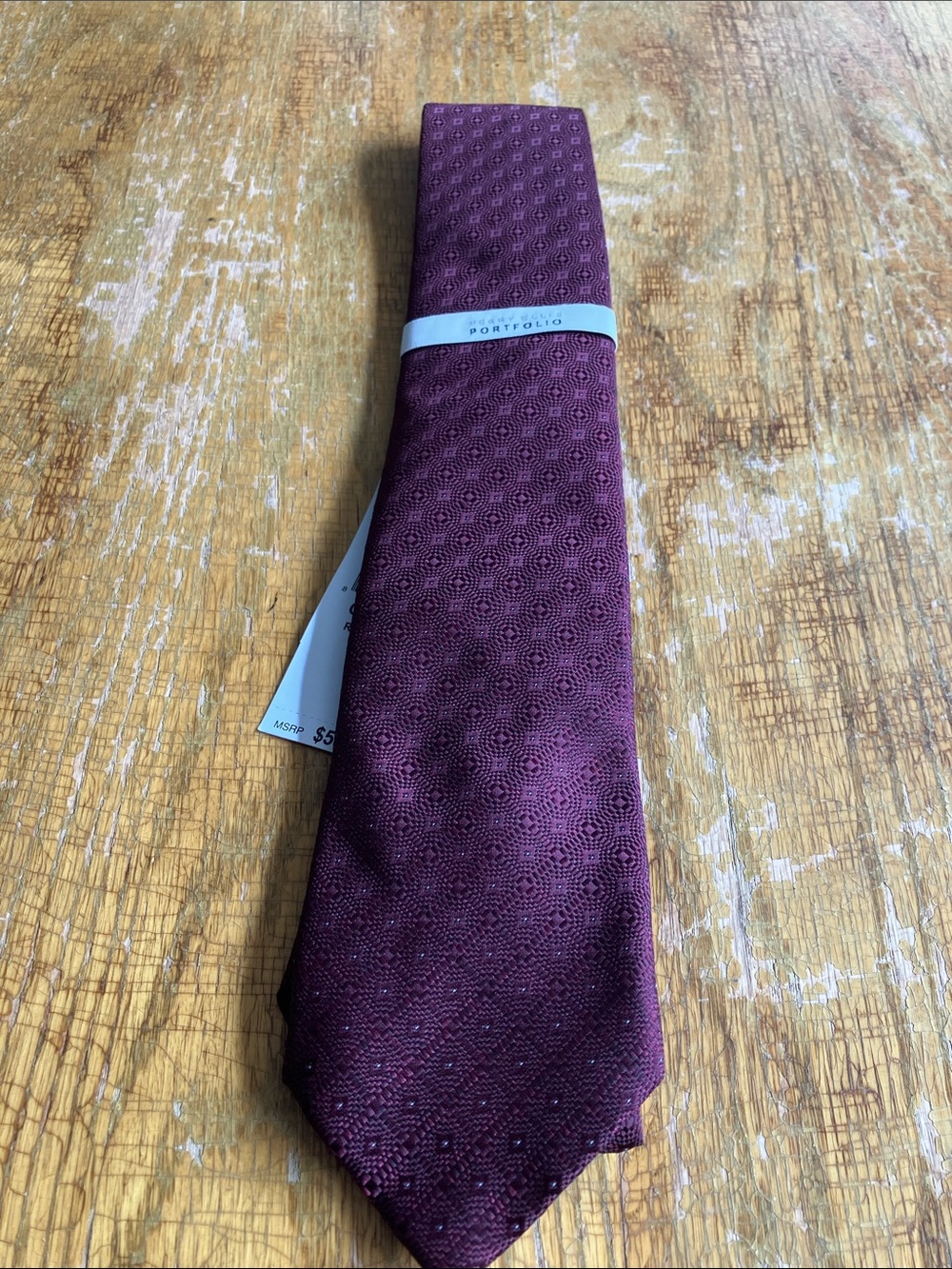 Perry Ellis Men's Burgundy Textured Silk Tie